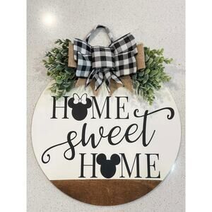 NWT Mickey & Minnie Home Sweet Home Door Sign